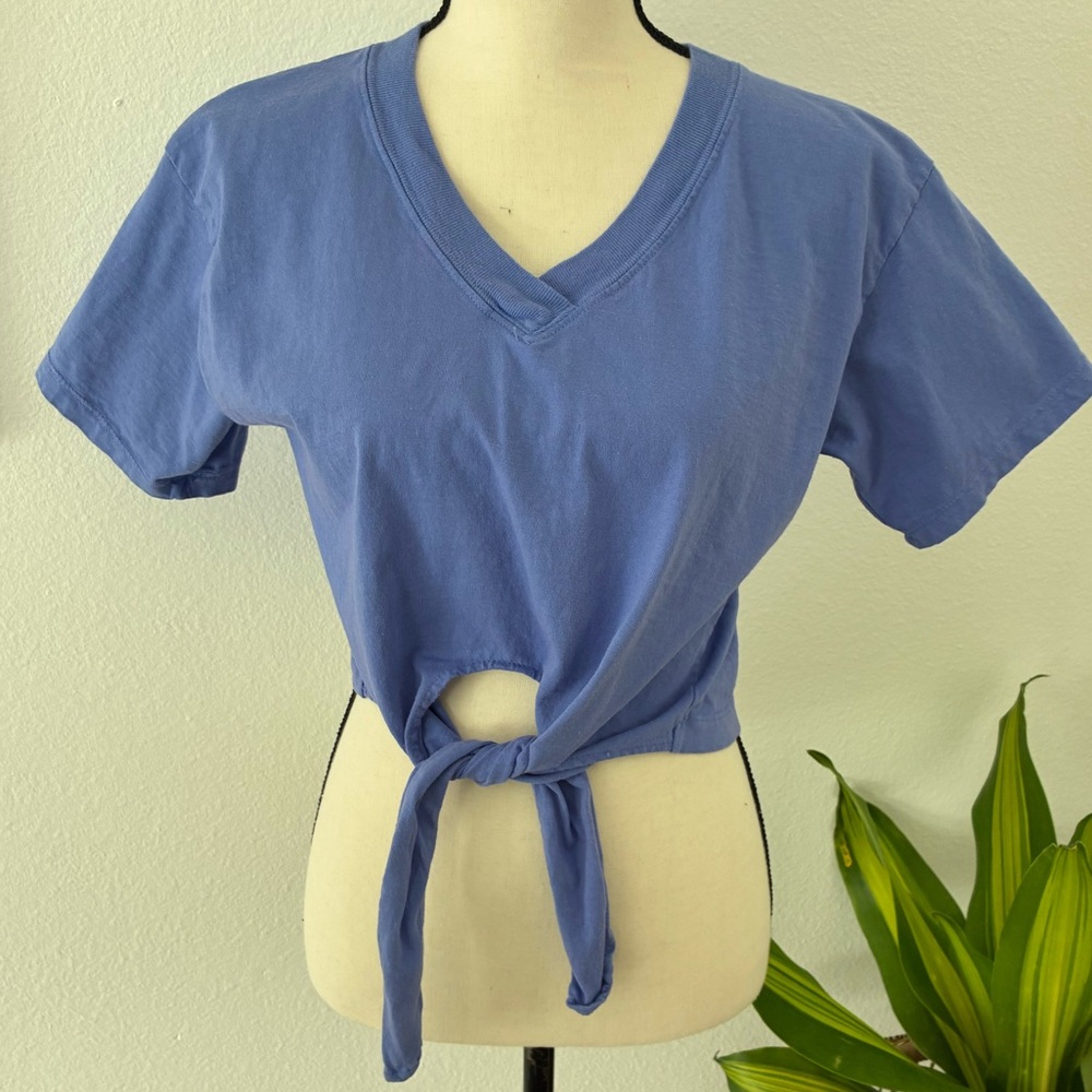 Vintage 80s/90s Cropped Tie Front T-Shirt